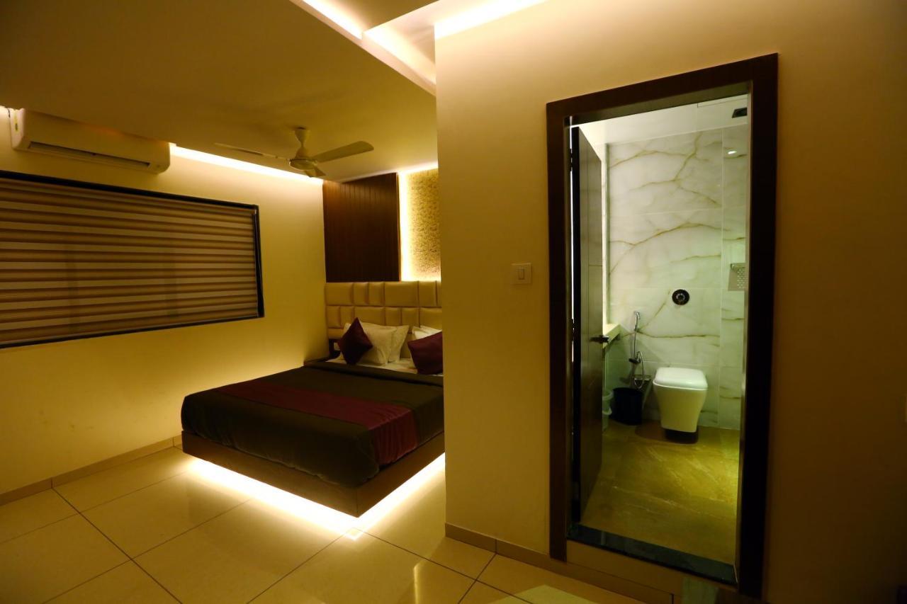 Hotel Hindustan Residency Thane Esterno foto